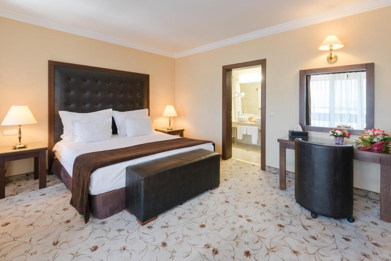 ולינגראד Maxi Park Hotel & Spa מראה חיצוני תמונה A room at the hotel
